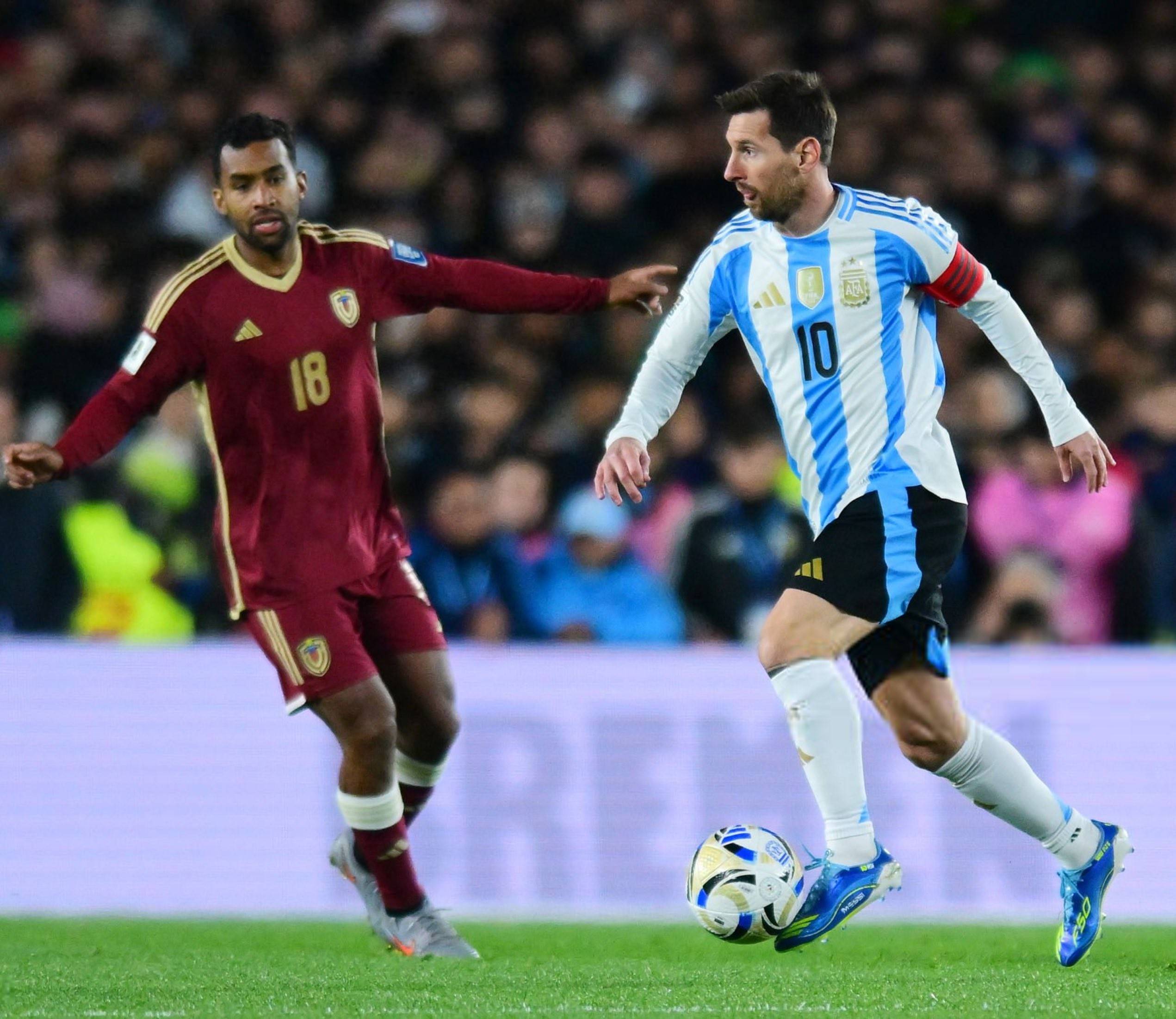 最后时刻胜出引爆全场!,梅西意外战胜巴黎圣日耳曼引发球迷热议的简单介绍-九游娱乐