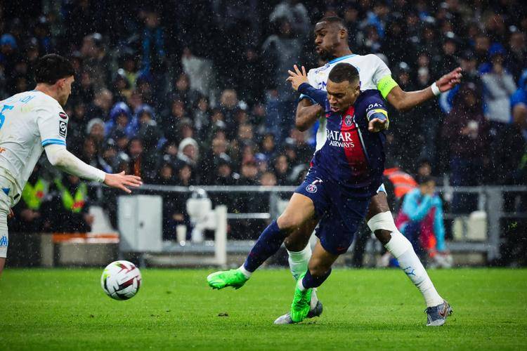 今夜突围战来临;巴黎圣日耳曼围绕法甲临场应变;压力陡增;临场指挥获称赞-九游体育