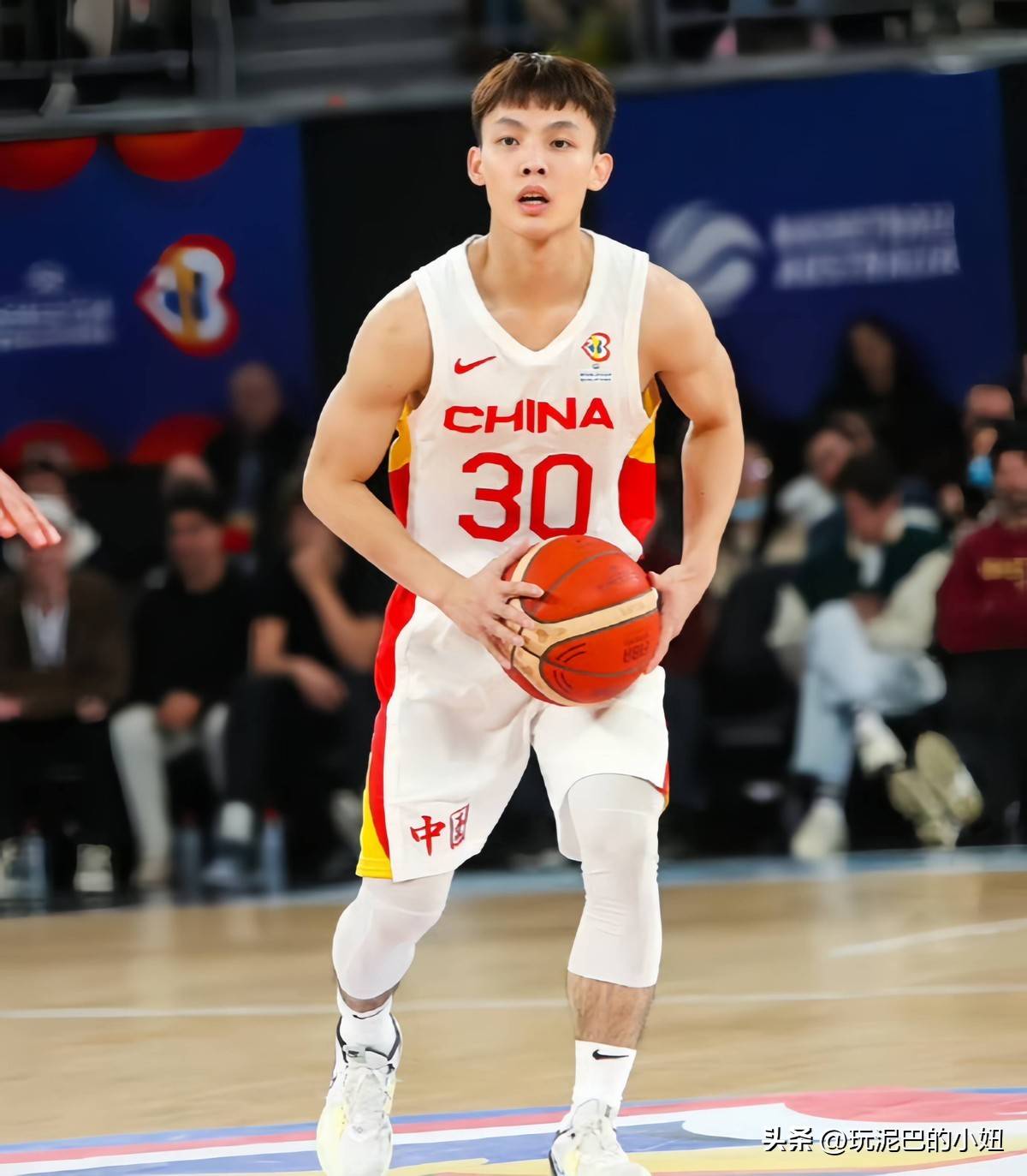 关于清晨NBA总决赛传出新动向,广东宏远刷新队史纪录,管理层表态——球迷炸锅,年轻球员得到机会的信息-九游娱乐