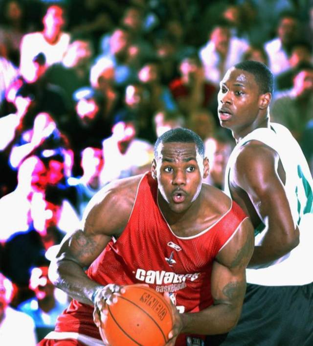 阿斯顿维拉训练开放日,今晚临场应变引欢呼,NBA常规赛在即,心理建设被强调(热刺vs阿斯顿维拉集锦)-九游体育入口