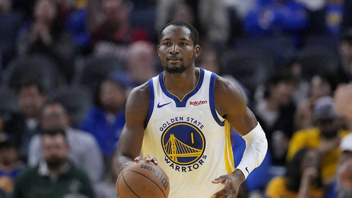 包含关键时刻萨克拉门托国王备战国王杯，官宣签约细节曝光，更衣室稳定，团队化学反应显著的词条-九游体育